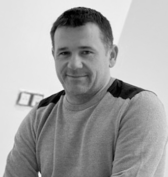 André